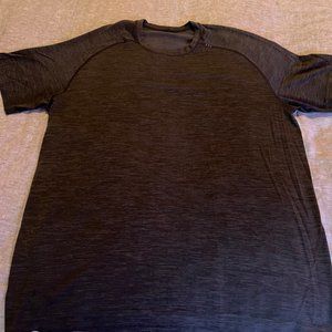 Lululemon Metal Tech T-Shirt, XL Charcoal